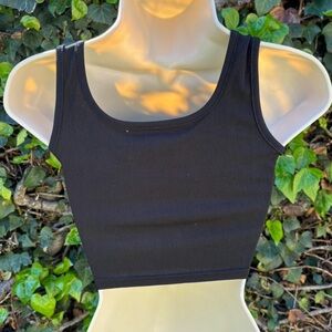 black basic cropped tank top, no brand